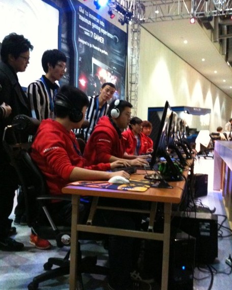 也造成了他 也造成了他